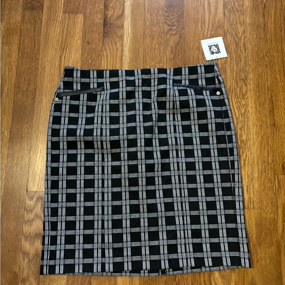 Anne Klein Black and White Plaid Pencil Skirt - Picture 1 of 5